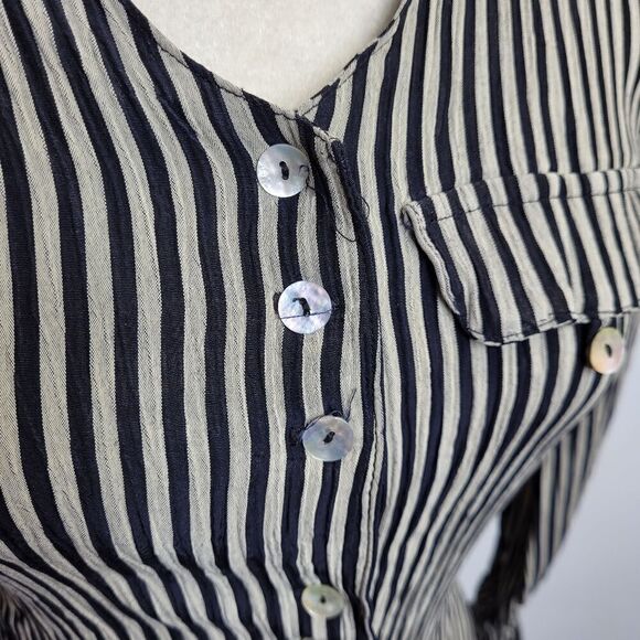 VINTAGE 90s striped iridescent button crinkle fabric‎ split side blouse S - Picture 4 of 12